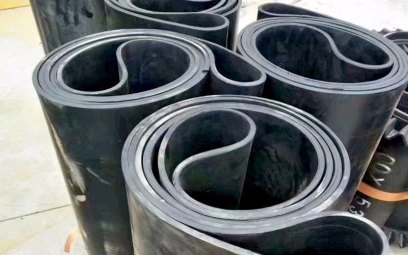 黑色橡胶输送带