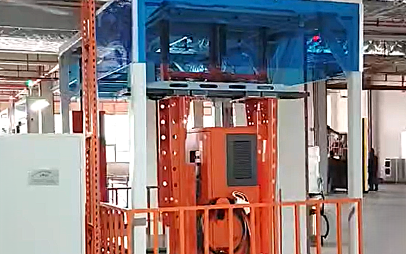 直流桩上下夹抱机